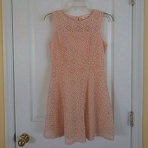Monteau lace dress